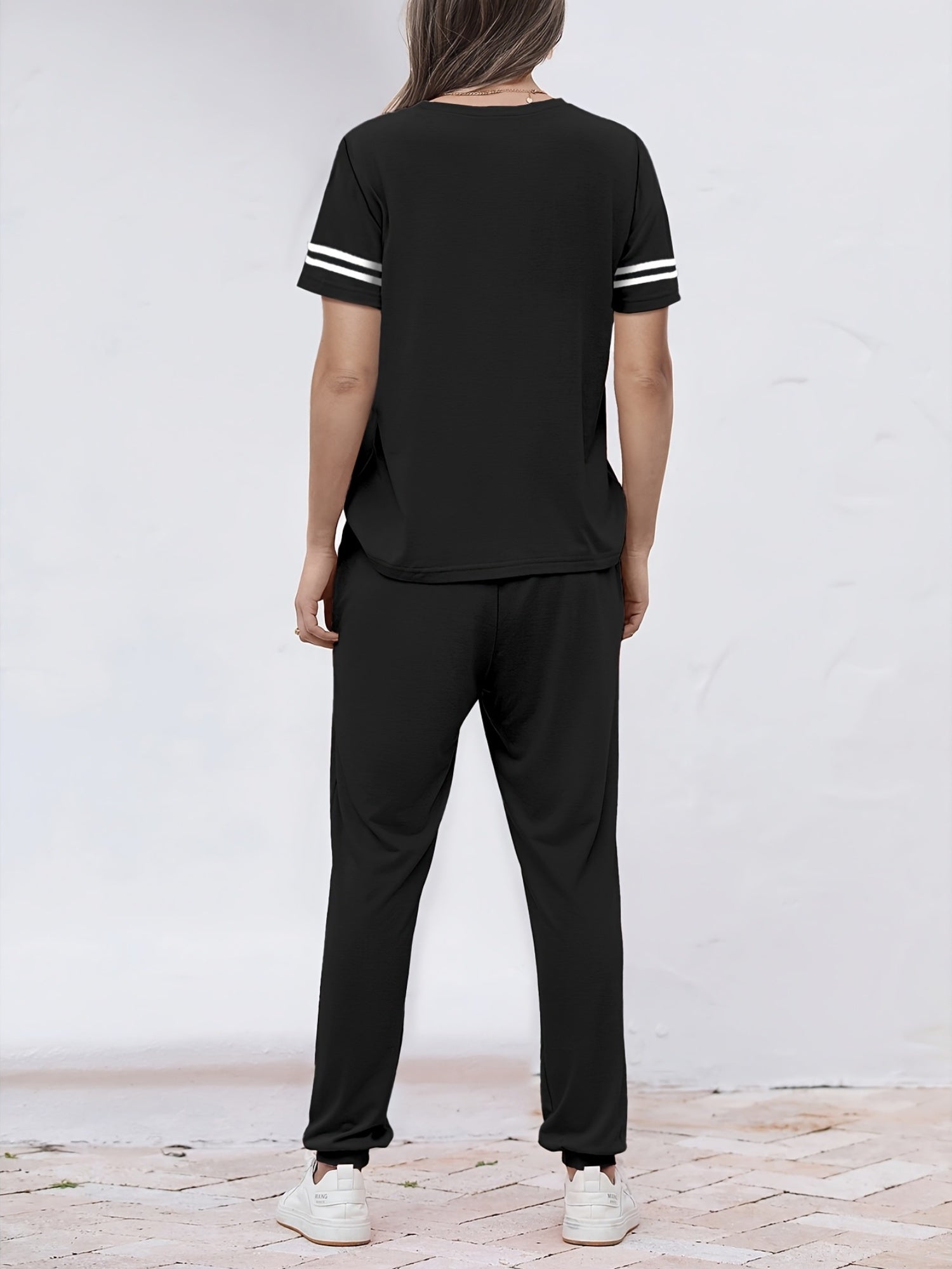 Andra | Tweedelige damesset - T-shirt & broek met hoge taille en zakken
