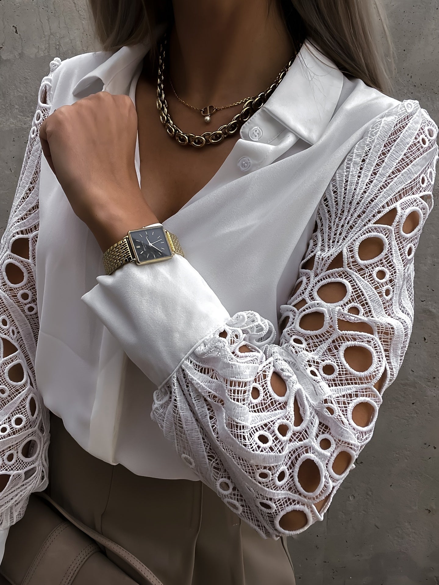 Melora | Vrouwen Blouse met Lange Mouwen en Holle Geborduurde Mouwen - Elegante Casual Top