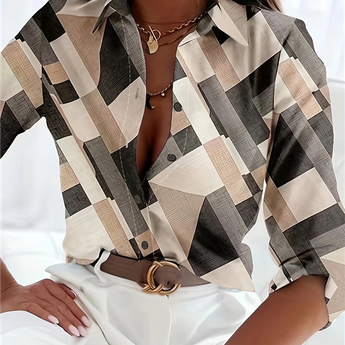 Adelka | Geruit overhemd met lange mouwen en knoopsluiting - Casual geruite blouse