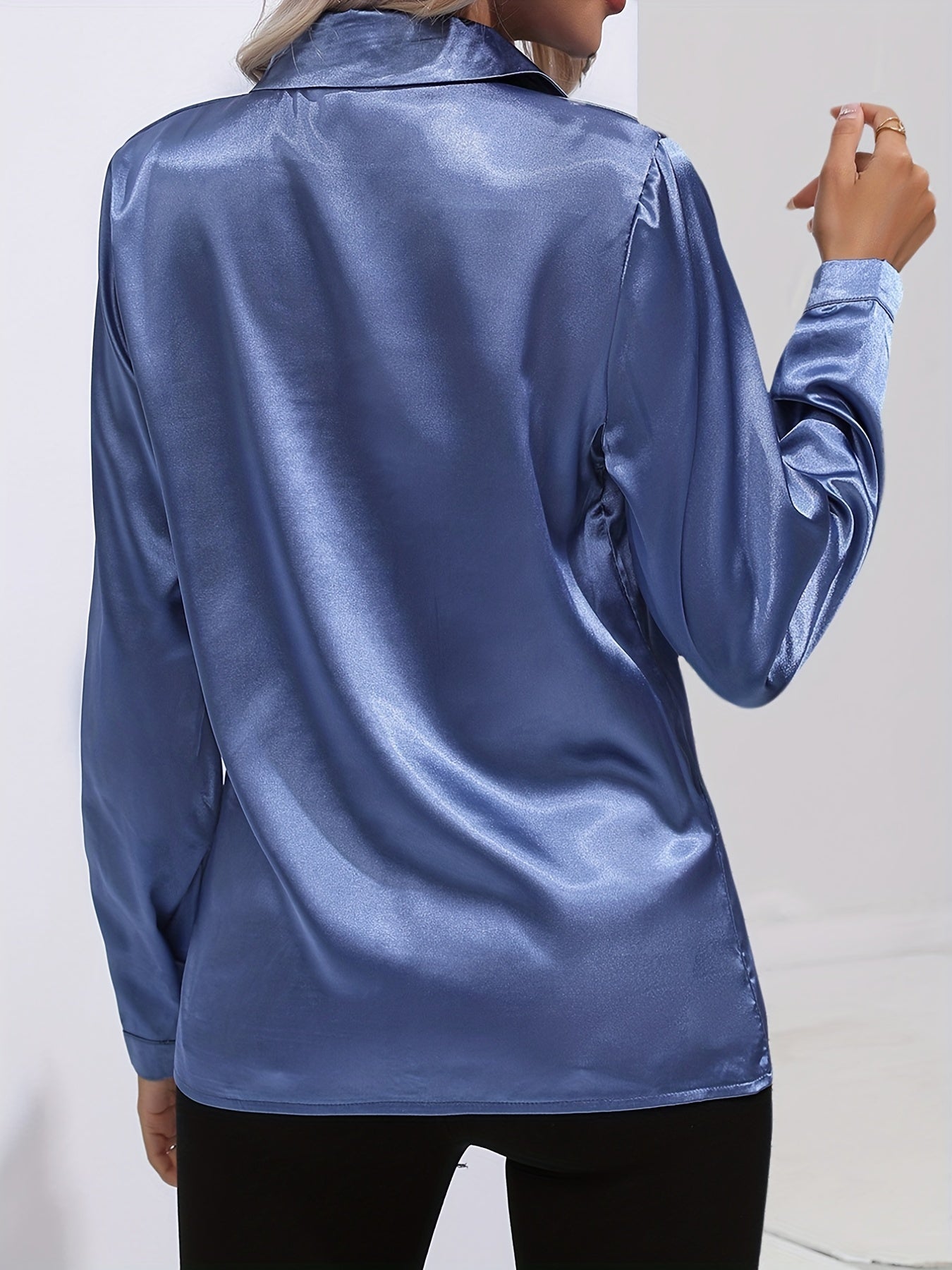 Valera | Satijnen damesblouse met lange mouwen – Elegante luxe blouse