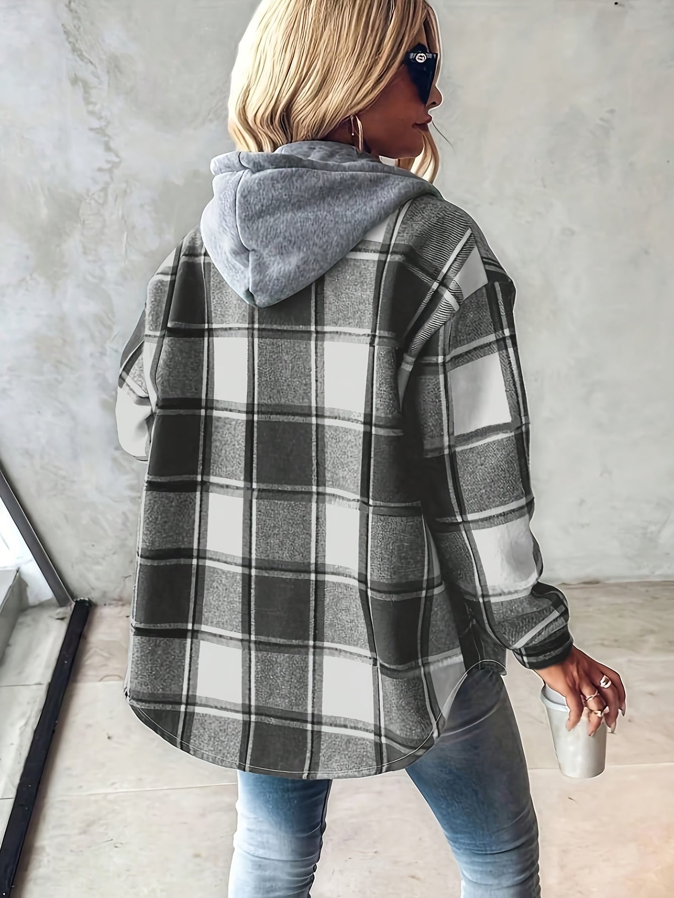 Thyrza | Retro geruite damesjas met capuchon – Casual jas voor alle seizoenen