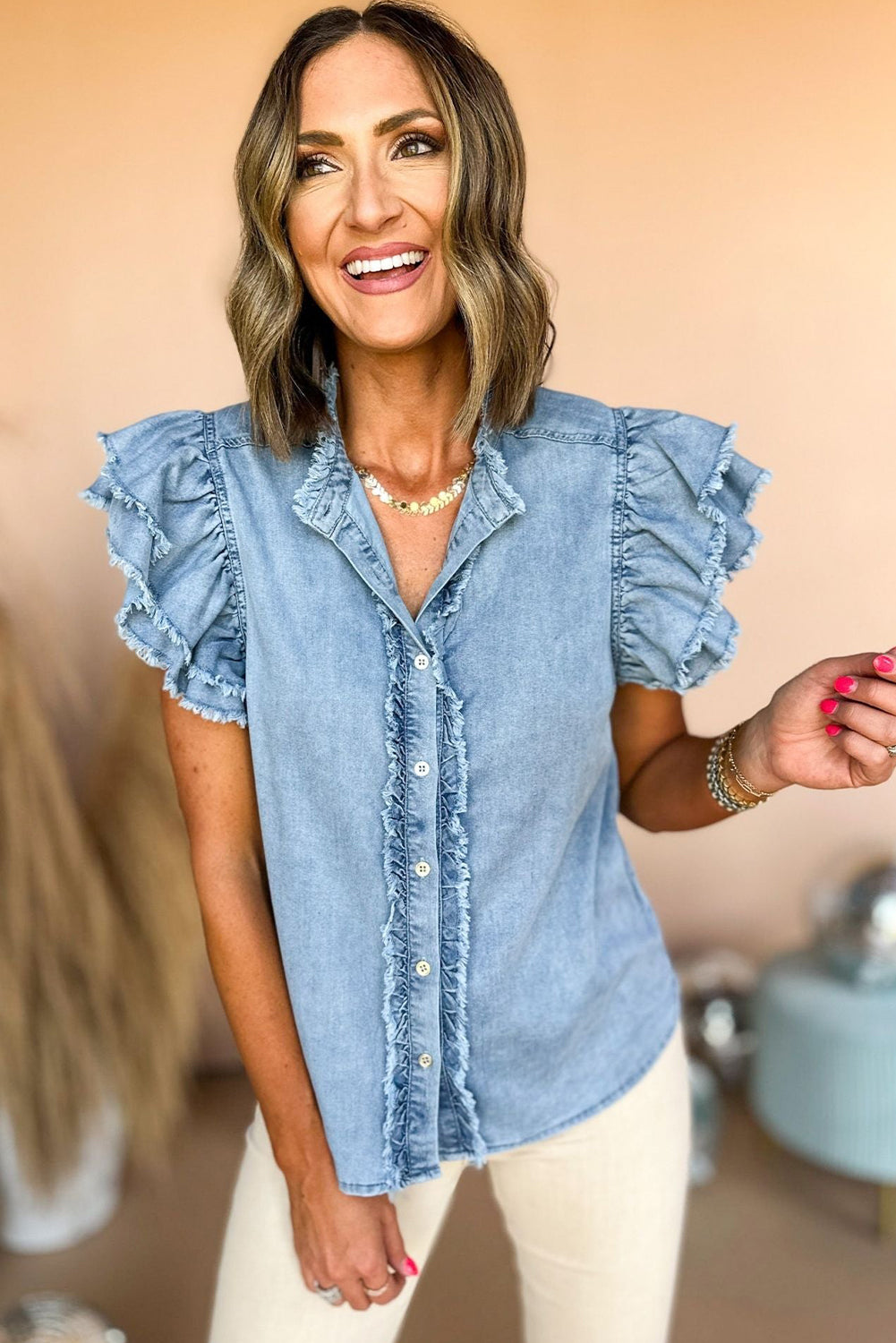 Lysara | Denim blouse met knoopsluiting en fladdermouwen