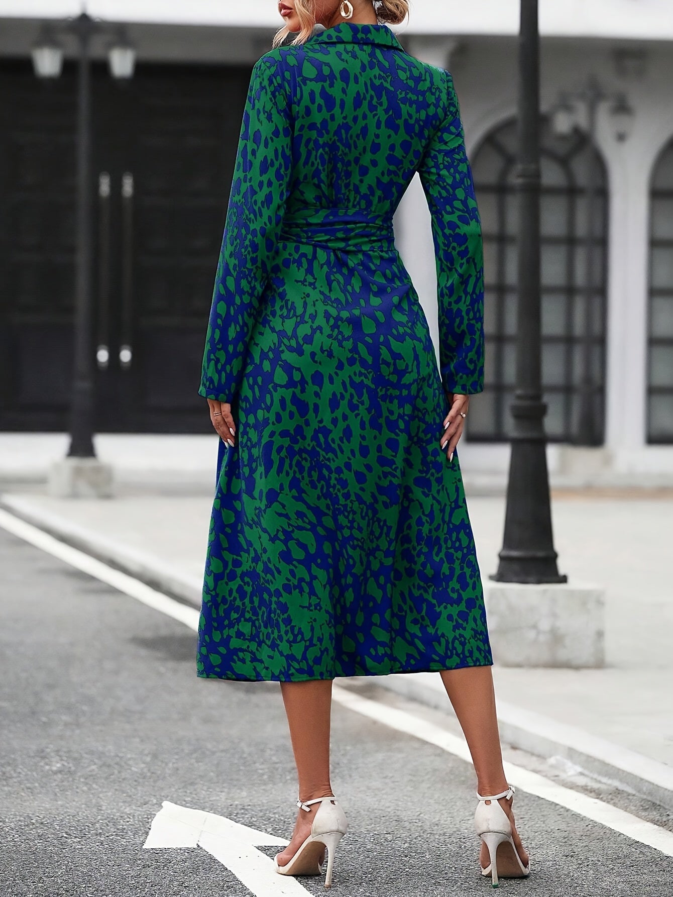 Solvita | Elegante overhemdjurk met geometrische print - Midi tuniek met tailleband