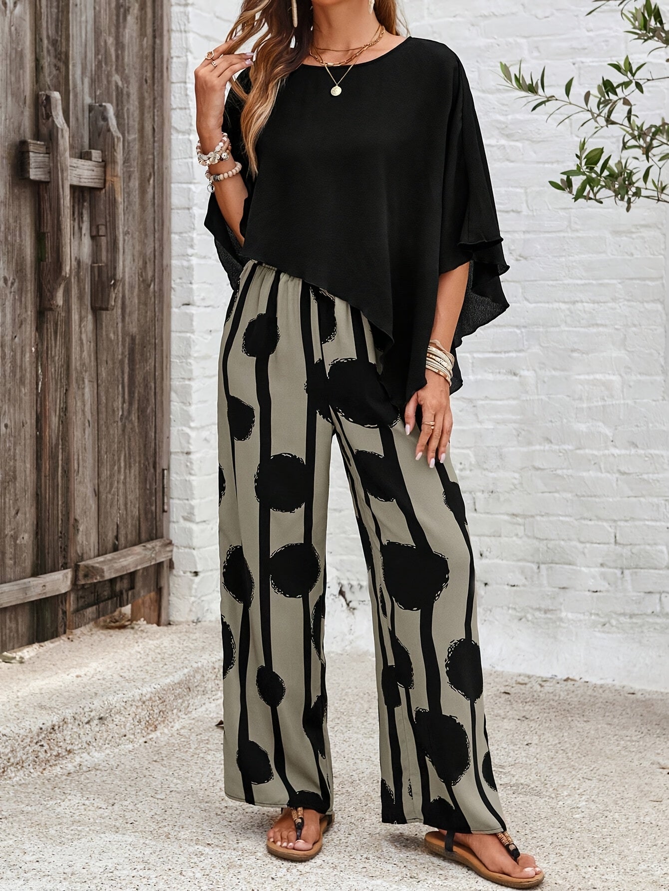Bellisaria | Blouse met asymmetrische zoom en broek met wijde pijpen - Casual outfit