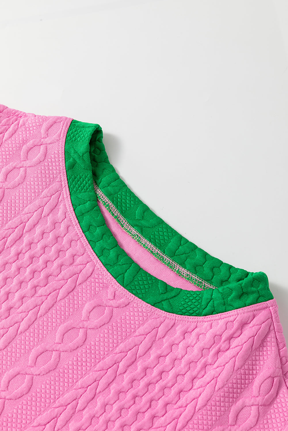 Olimpia | Dames Tweedelige Set met Kabelgebreide Textuur en Contrasterende afwerking