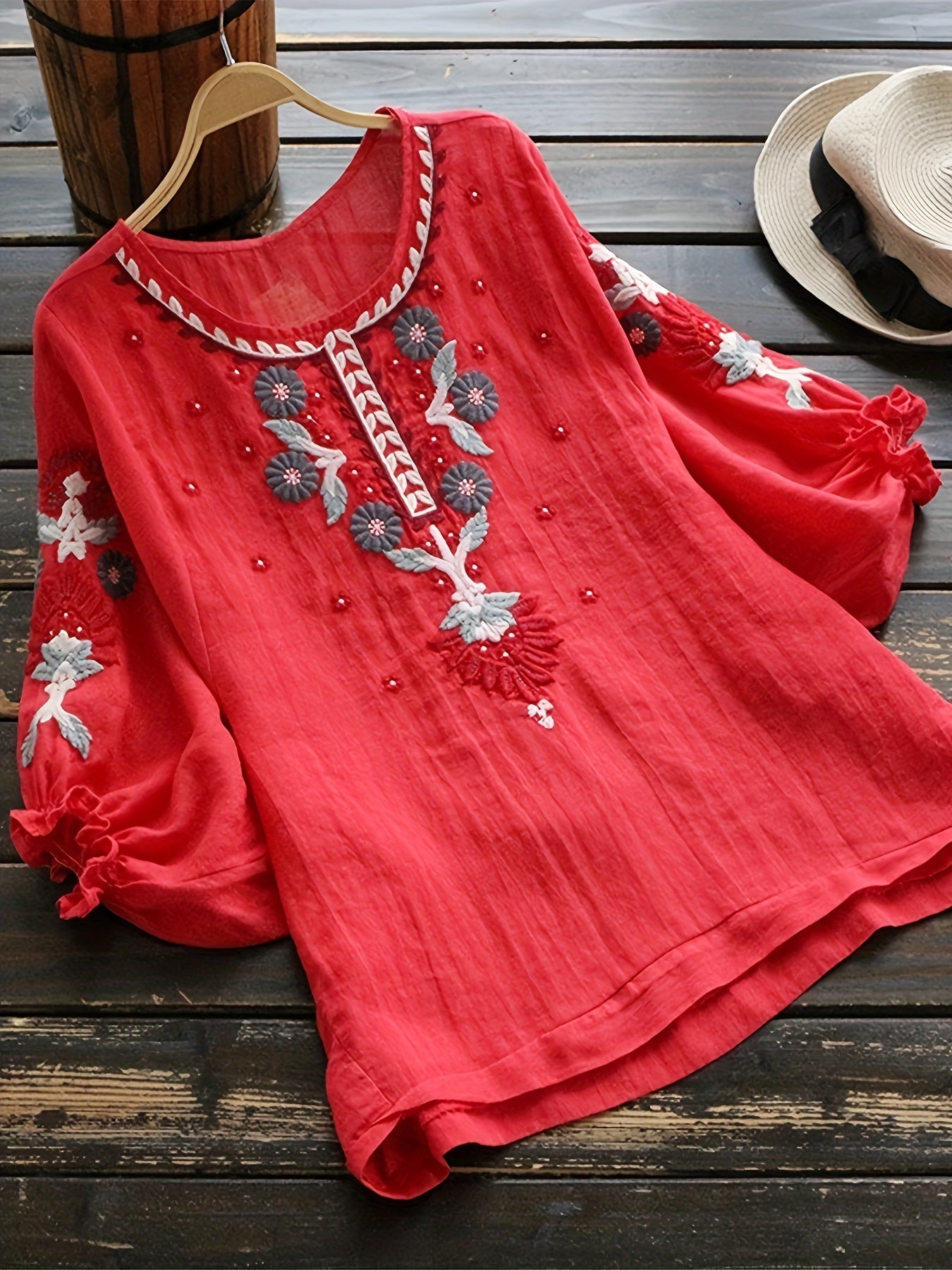 Slavenka | Geborduurde Bloemenblouse - Plus Size, Casual Korte Mouw