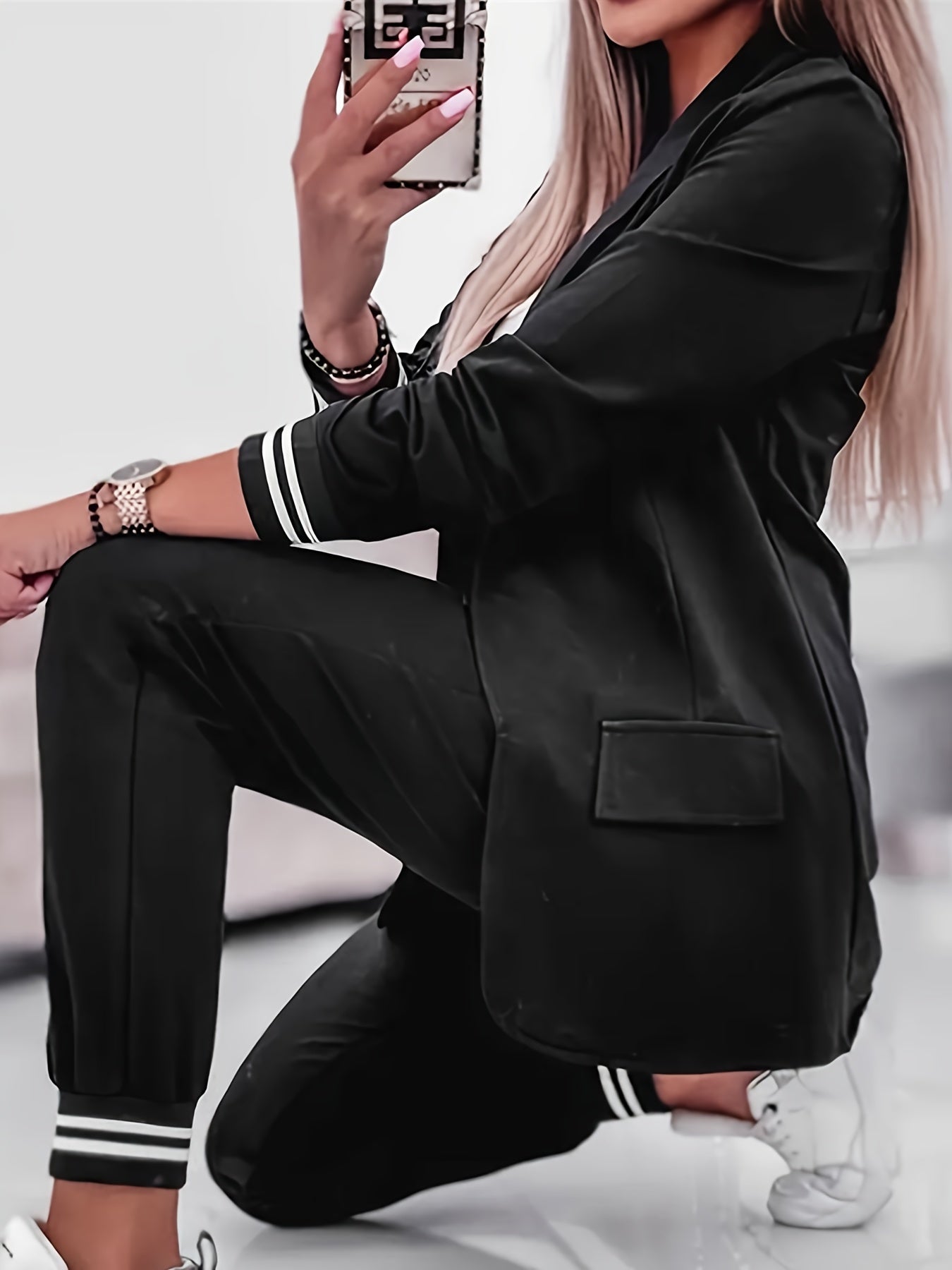 Jessenia | Damesset met gestreepte manchet en enkel, casual blazer en broek - gebreide polyester-plastexmix