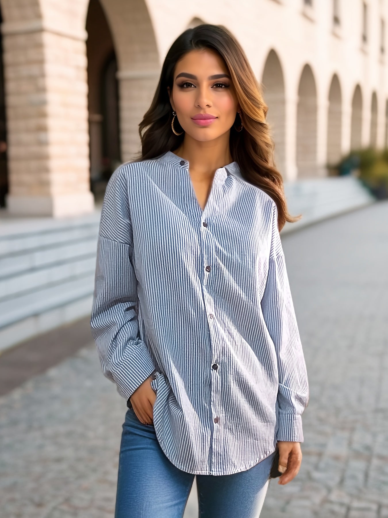 Avielle | Gestreepte damesblouse met V-hals - Lange mouwen, casual overhemd met knoopsluiting