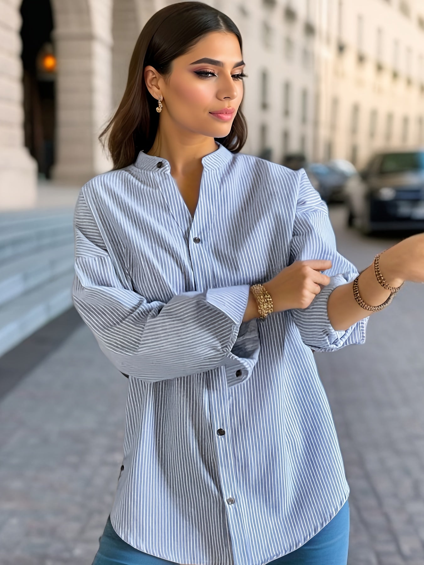 Avielle | Gestreepte damesblouse met V-hals - Lange mouwen, casual overhemd met knoopsluiting