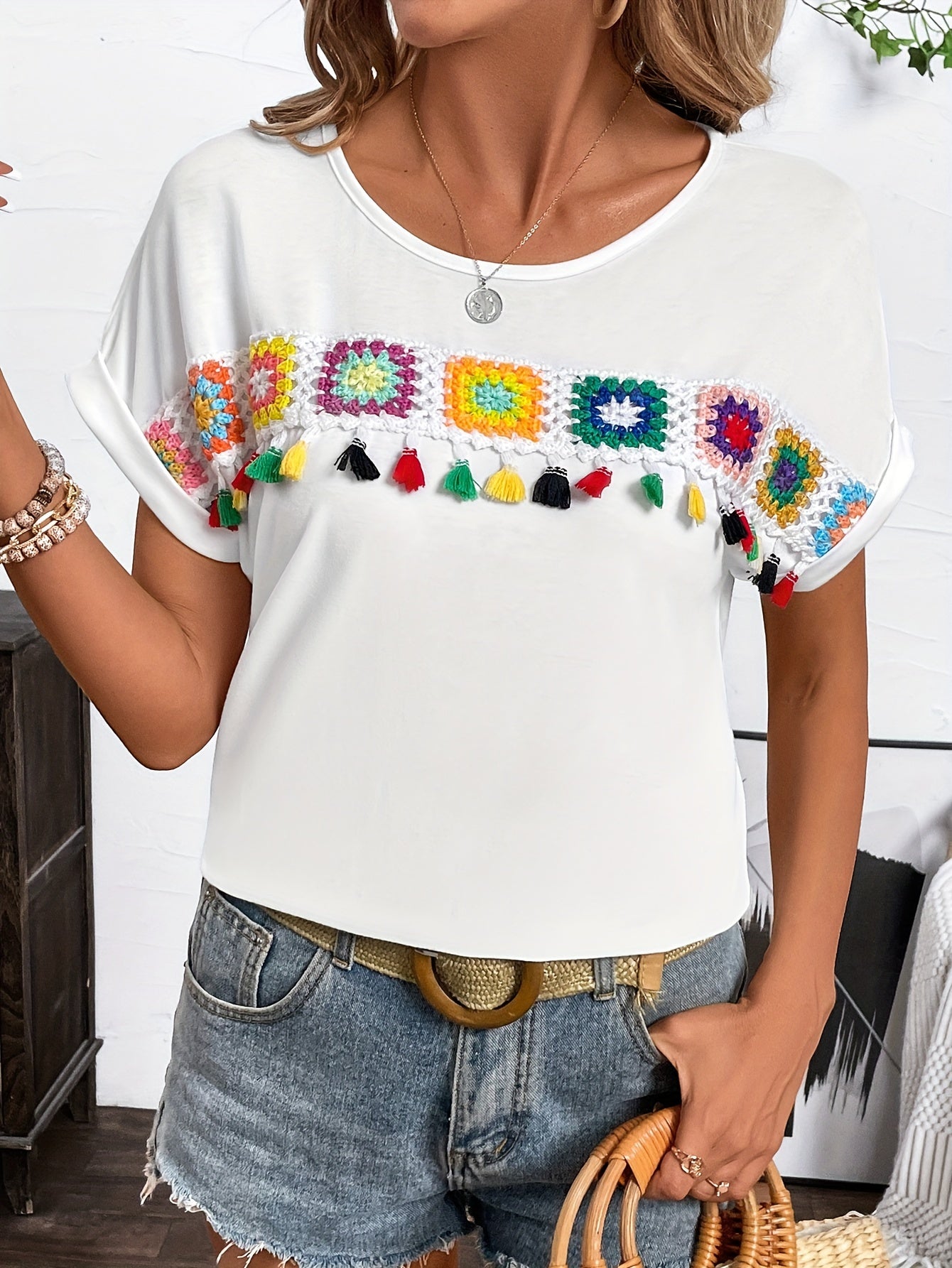 Rosalie | Geborduurd T-shirt met korte mouwen en kwastjes - Boho Chic Top