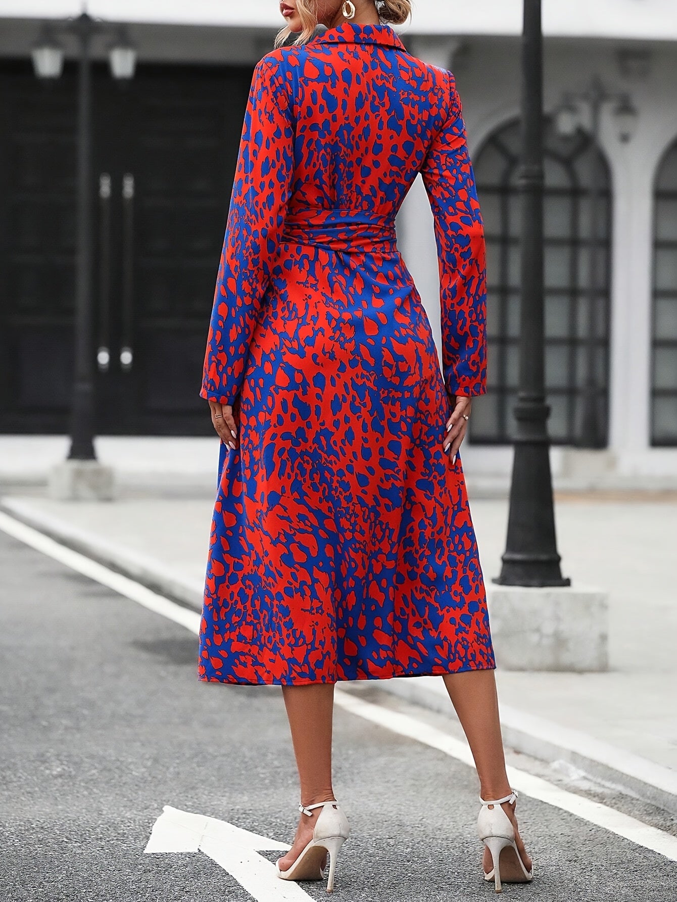 Solvita | Elegante overhemdjurk met geometrische print - Midi tuniek met tailleband