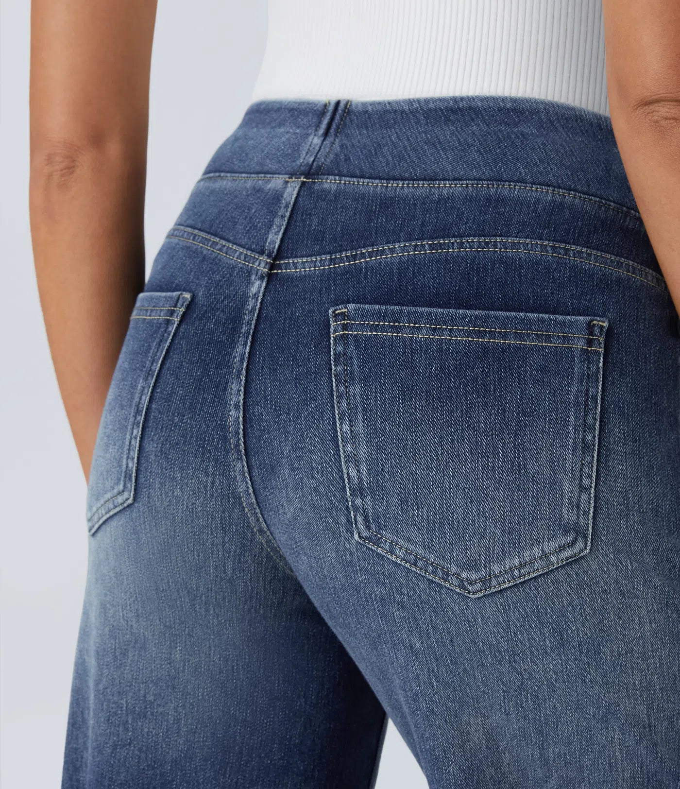 Riona | Broek met hoge taille en elastische wijde pijpen voor dames - Trendy, casual denim