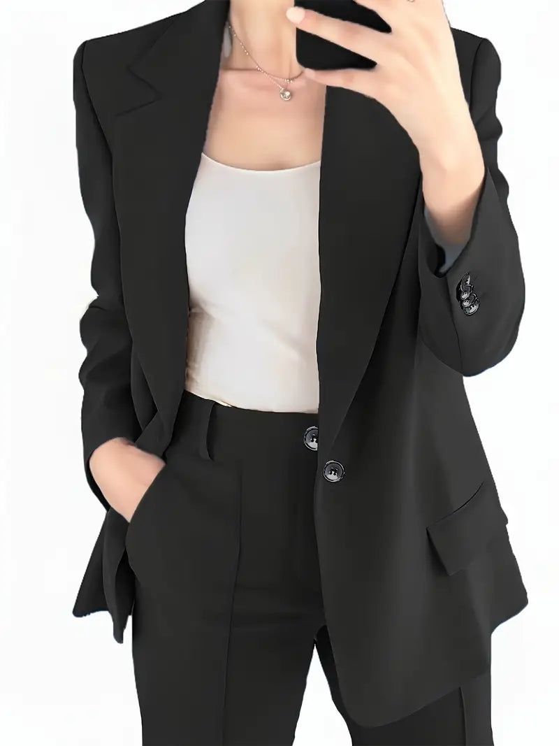 Marie - Blazer met revers en uitlopende broek in een set met knoopsluiting