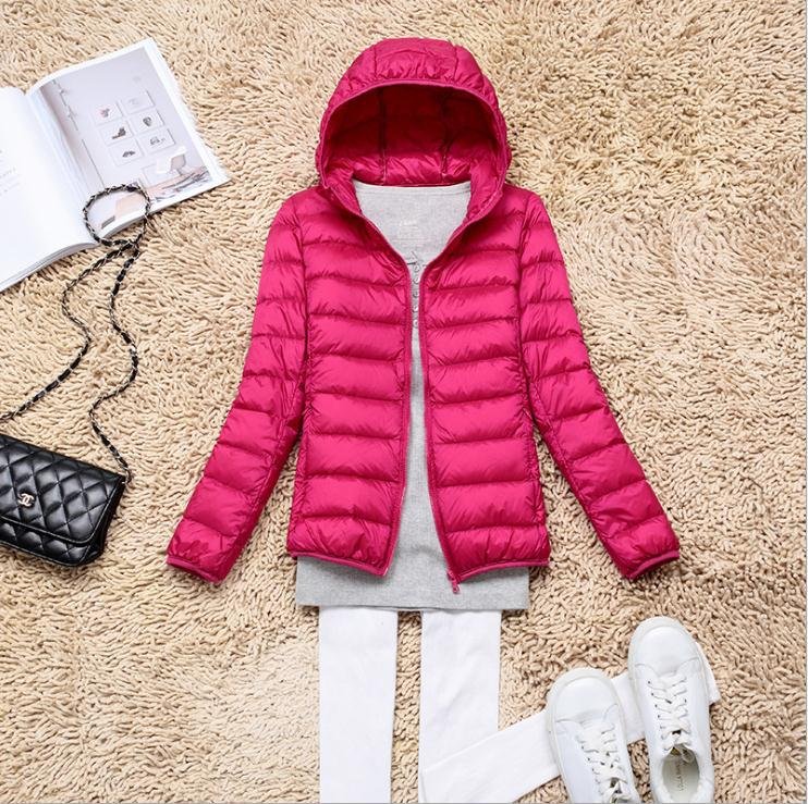 Fynthra | Lichtgewicht donsjack voor dames met capuchon, elegante pufferjas, warme winterjas