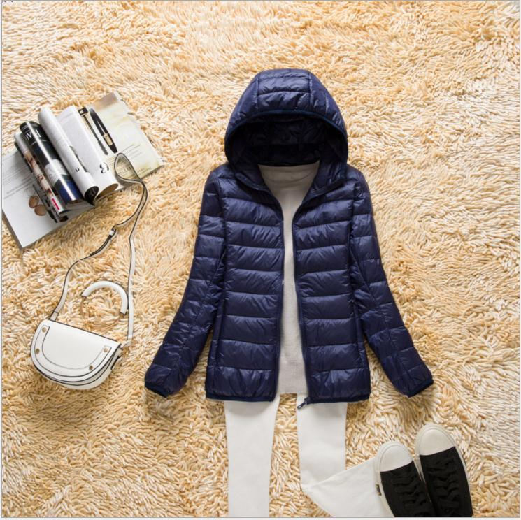Fynthra | Lichtgewicht donsjack voor dames met capuchon, elegante pufferjas, warme winterjas