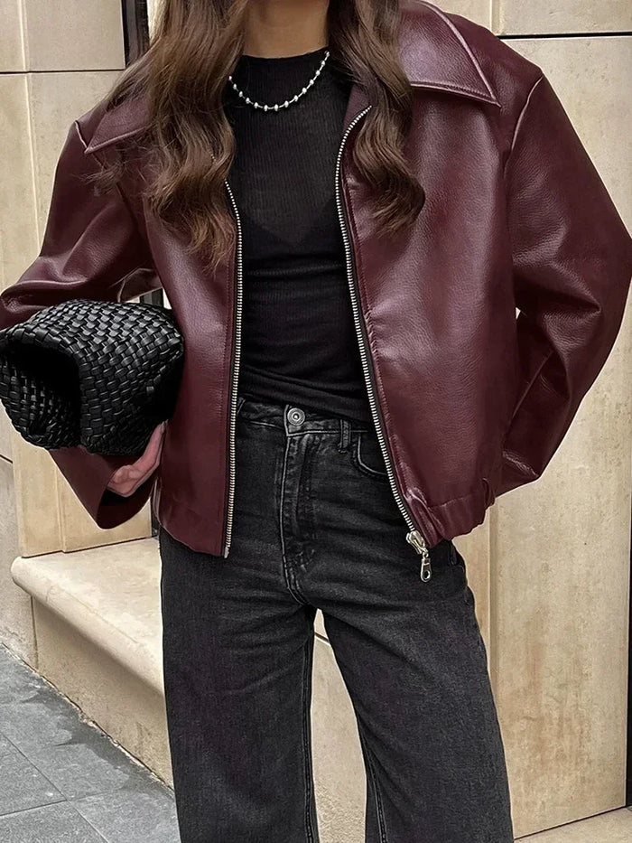Julika | Klassiek rood leren damesjack, tijdloze chique look, duurzaam kunstleer, casual en avondkleding