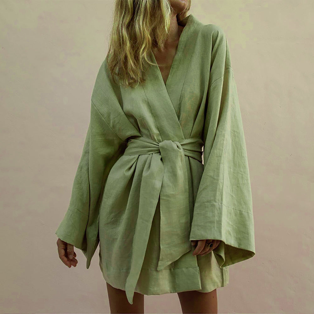 Naelle | Kimono-stijl saliegroene mini-jurk voor dames – met ceintuur in de taille, casual en elegante wikkeljurk