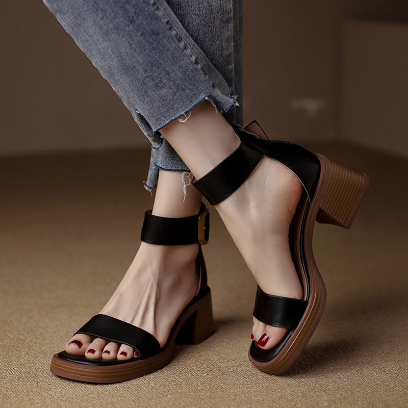 Falina | Leren sandalen met middelhoge hak en dubbele riem en gespsluiting - comfortabel en stijlvol