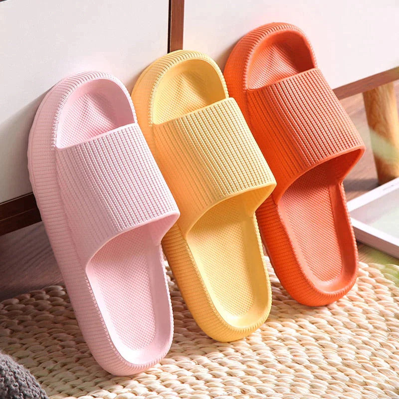 PuffWalk | Traagschuim teenslippers - Zachte en ondersteunende sandalen van marshmallow