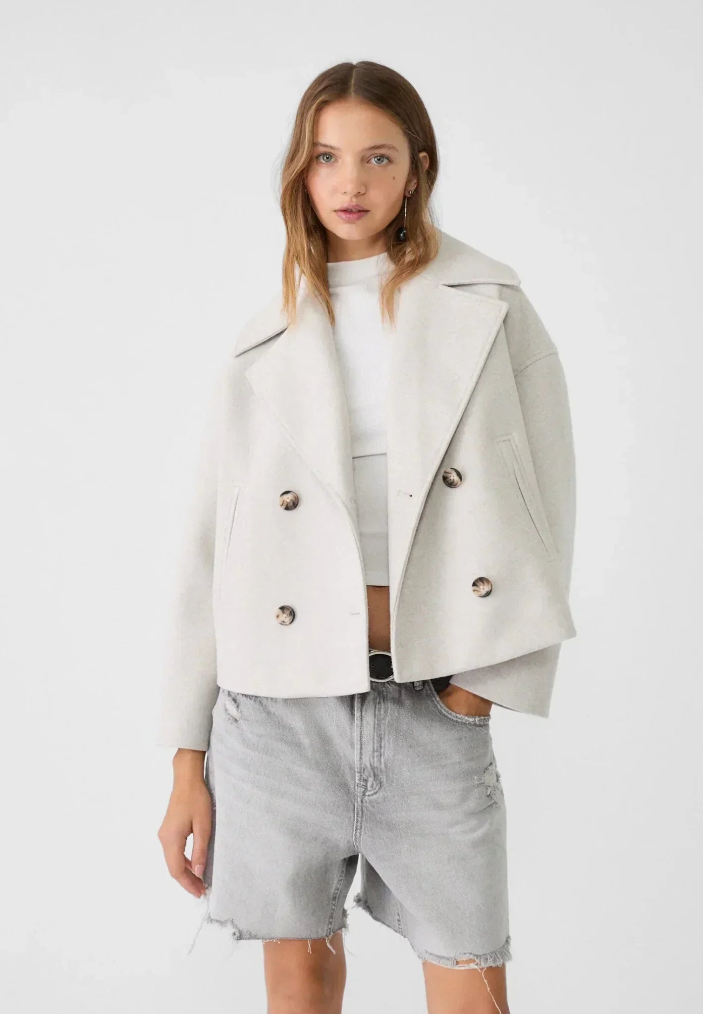 Xaviera | Korte winterjas voor dames met dubbele knoopsluiting – jas van wolmix met brede revers