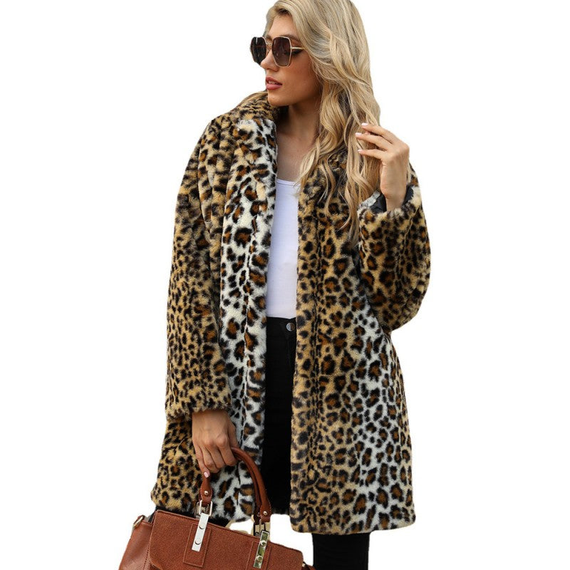 Karinae | Faux fur jas met luipaardprint – Warme, halflange winterjas met reverskraag