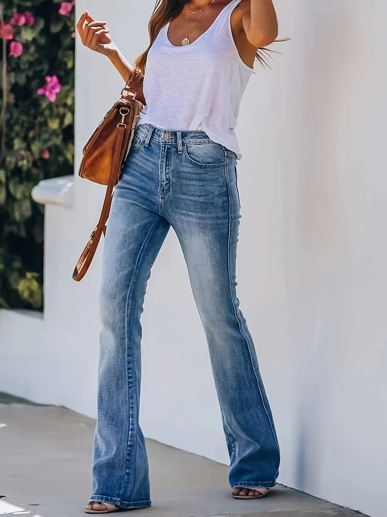Eleonore | Flared denim jeans voor dames – retro stijl, rekbaar, casual en elegant, lichtblauw