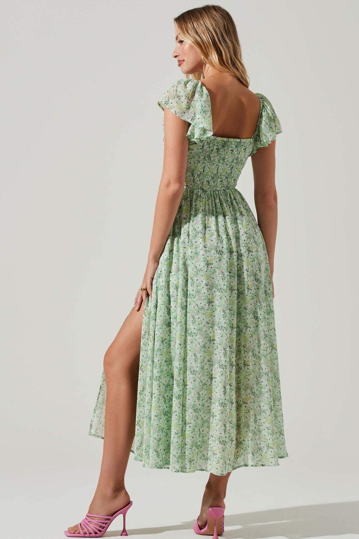 Venelle | Vrouwenjurk met bloemenprint en split - Elegante voorjaarsjurk, stijlvol bloemendesign