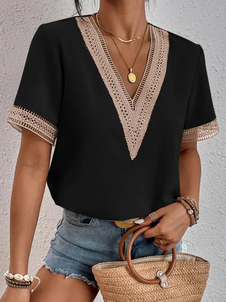 Elvessa | Elegante V-hals Kanten Blouse - Korte Mouw, Uitgeholde Rand