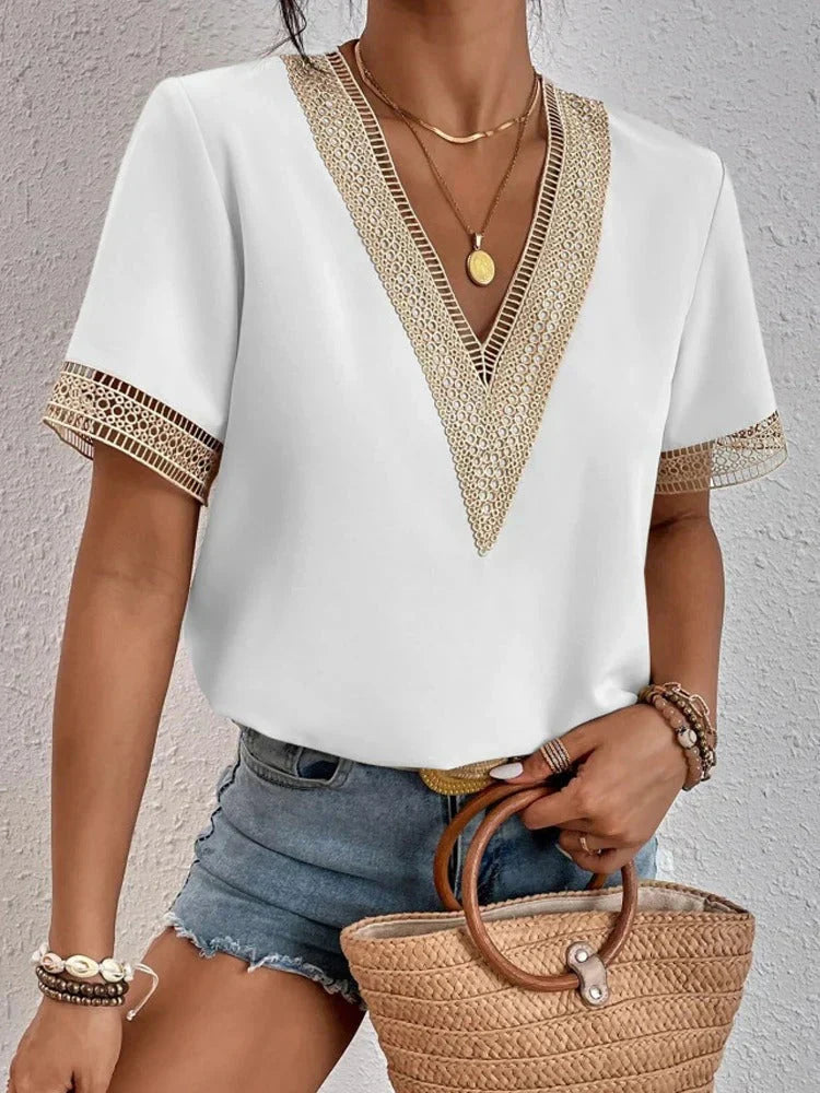 Elvessa | Elegante V-hals Kanten Blouse - Korte Mouw, Uitgeholde Rand